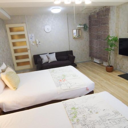 Nippombashi Art Hotel 402 Osaka Bagian luar foto