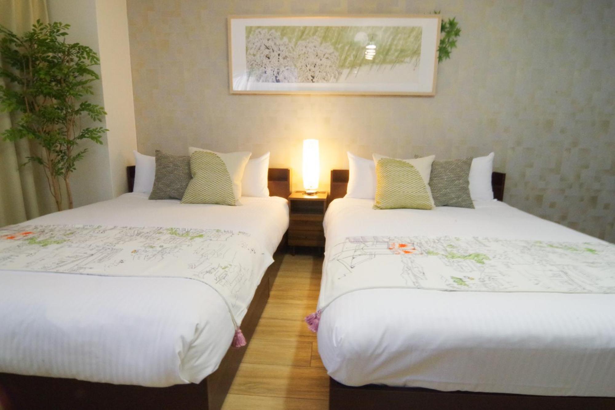 Nippombashi Art Hotel 402 Osaka Bagian luar foto